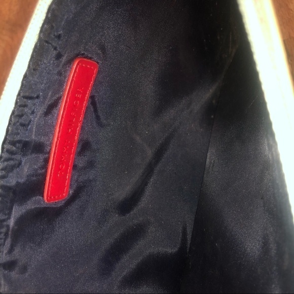 TOMMY Hilfiger Baby Pastel Blue Large Flat Square Wristlet w Zipper 8” x 11” - Picture 3 of 5